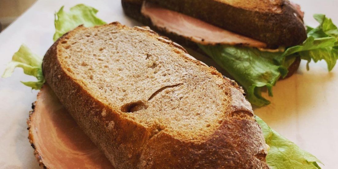 ライ麦ハムチーズサンド